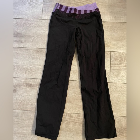 Lululemon Yoga Pants Size 6 - Picture 2 of 4